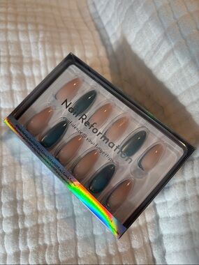 Reformation Almond Press-On Nails in Teal & Nude